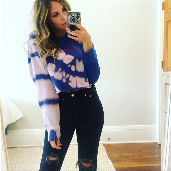 Levi's Sweaters - Levi’s Custom Crewneck Crop Sweater Size Small